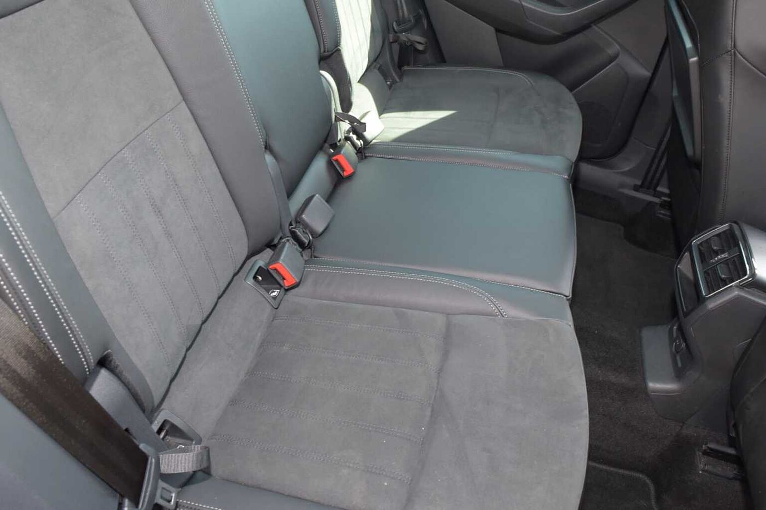 SKODA Karoq SUV 1.0 TSI (110ps) SE L
