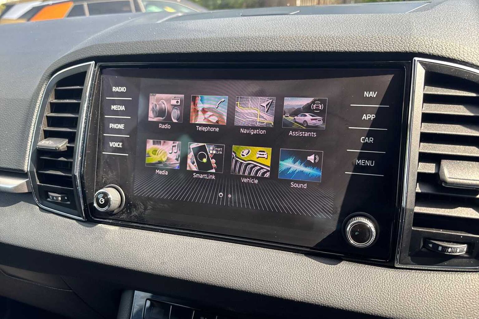 SKODA Karoq 1.5 TSI SE Drive 5dr